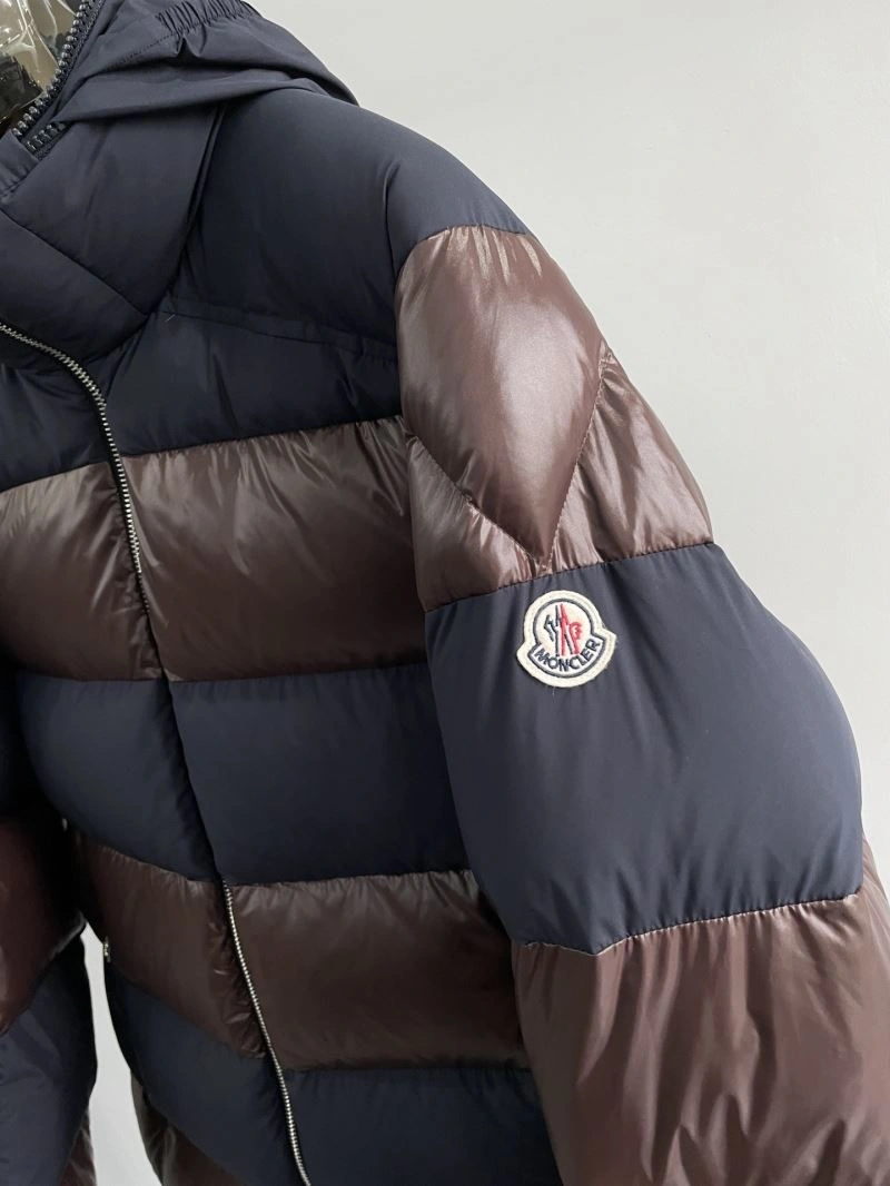 Moncler Down Jackets Sleek 145238