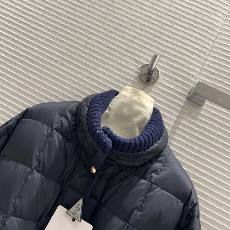 Moncler Down Jackets TravelReady 145245