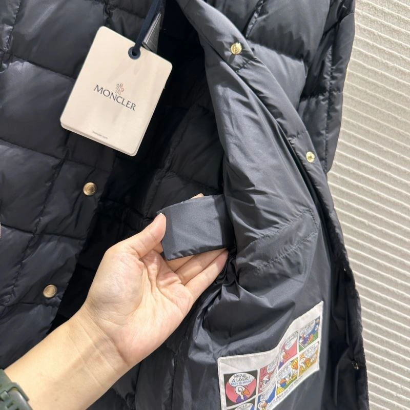 Moncler Down Jackets TravelReady 145245
