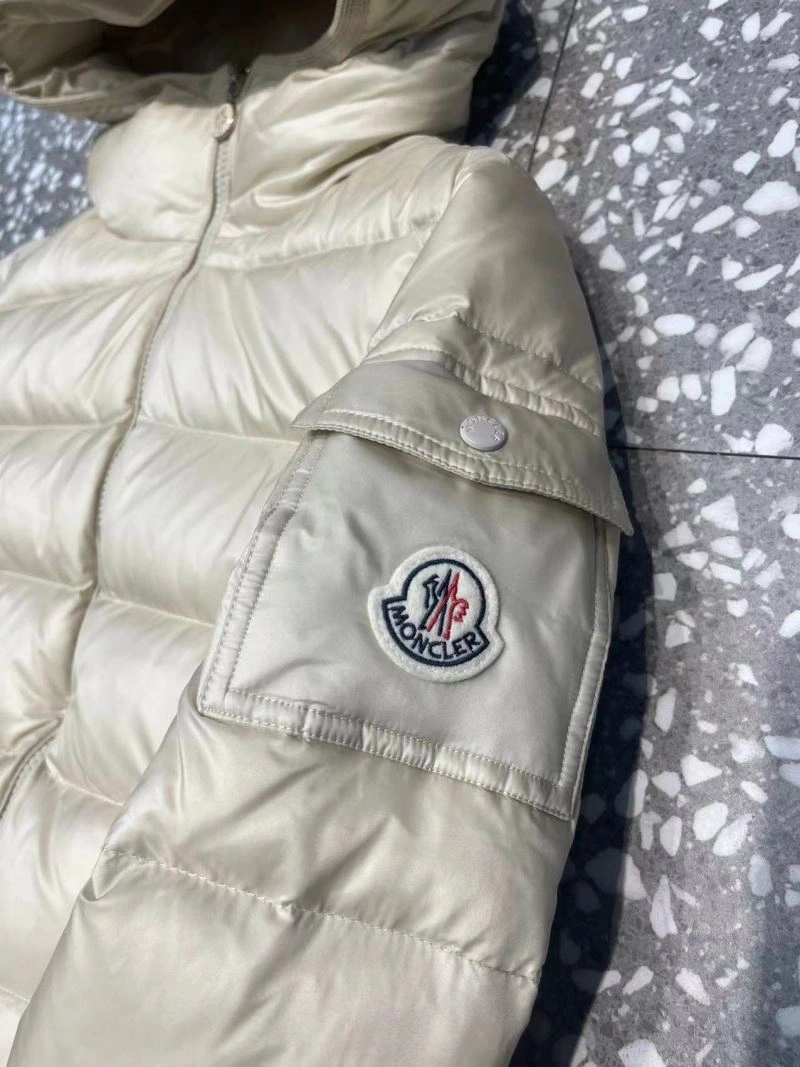 Moncler Down Jackets EasyCare 145255