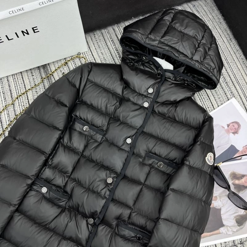 Moncler Down Jackets Trendsetting 145234