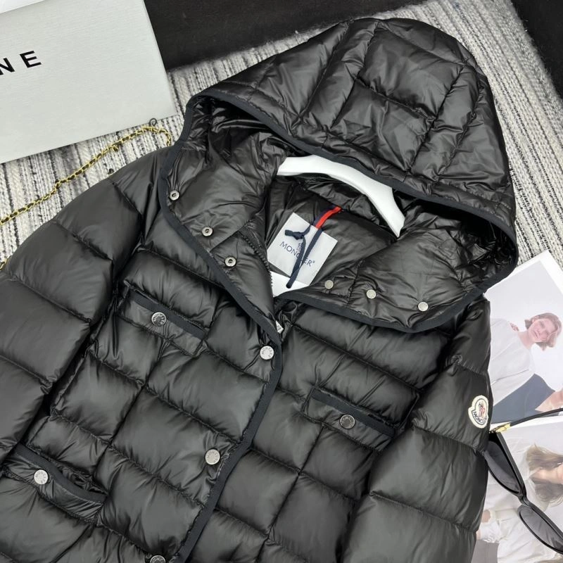 Moncler Down Jackets Trendsetting 145234