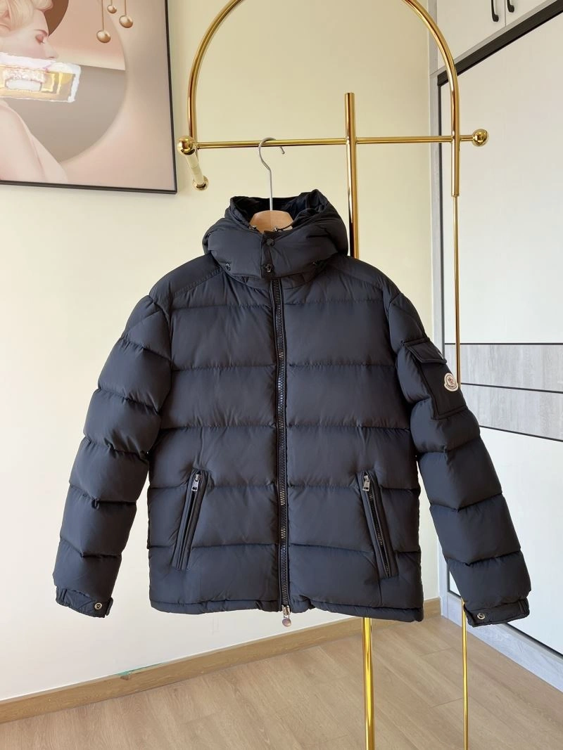 Moncler Down Jackets Durable 145251