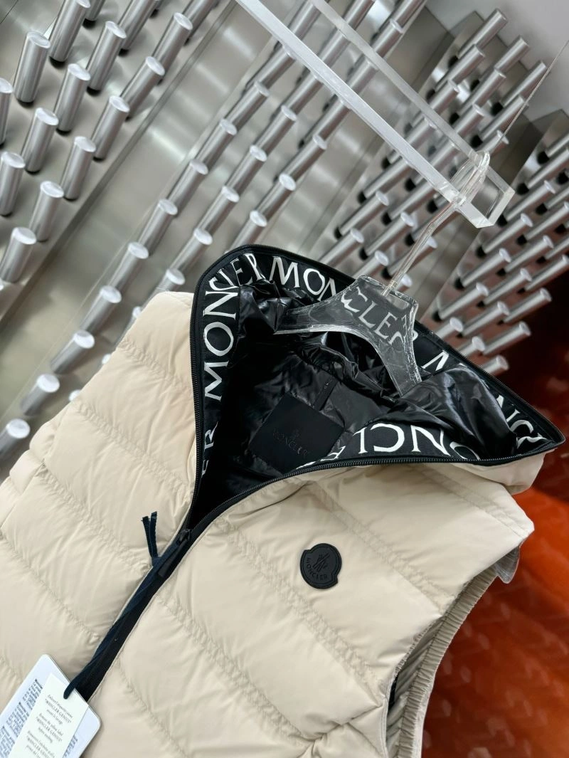Moncler Down Jackets Stretchable 145250