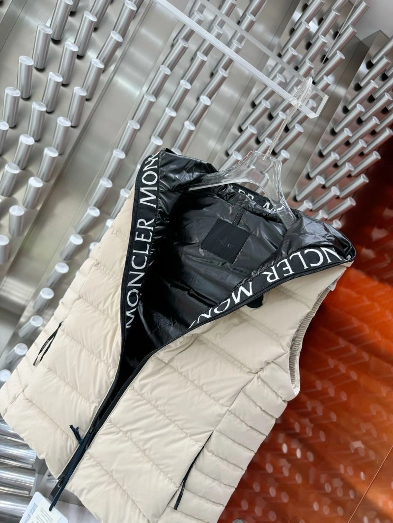 Moncler Down Jackets Stretchable 145250
