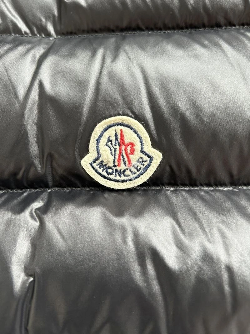 Sleek Moncler Down Jackets 145217