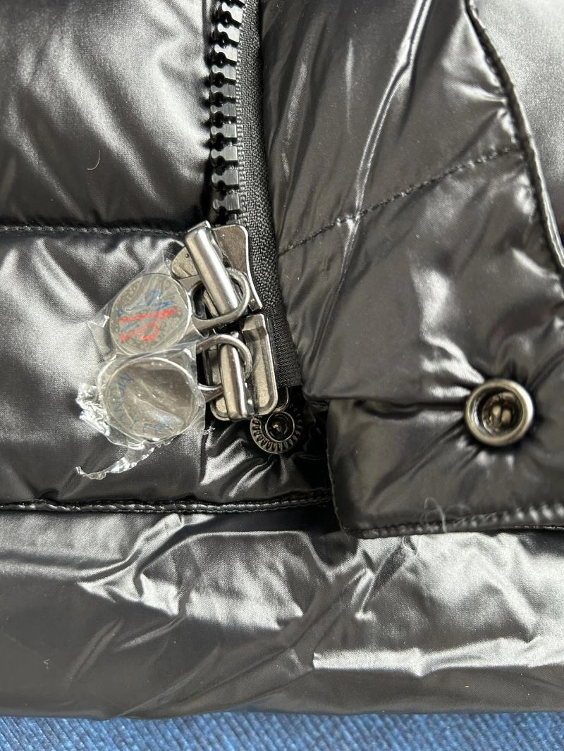 Sleek Moncler Down Jackets 145217
