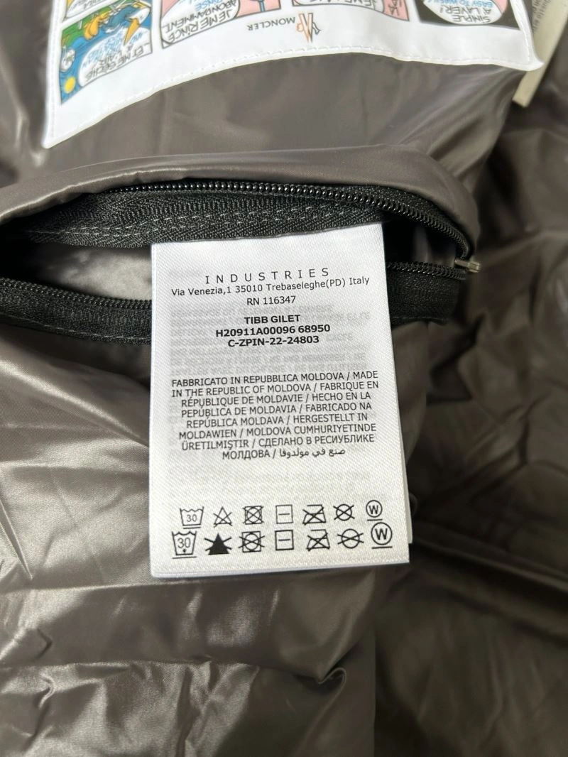 Sleek Moncler Down Jackets 145217