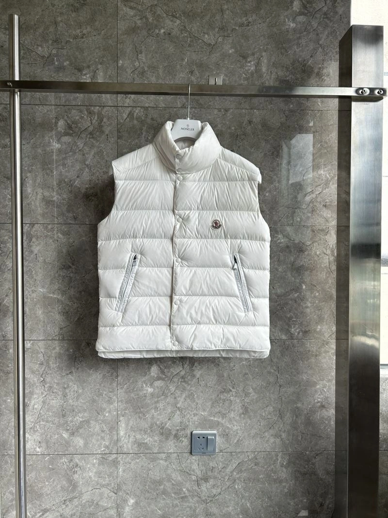 Moncler Down Jackets Breathable 145195