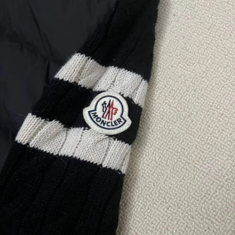 Moncler Down Jackets Neat 145209