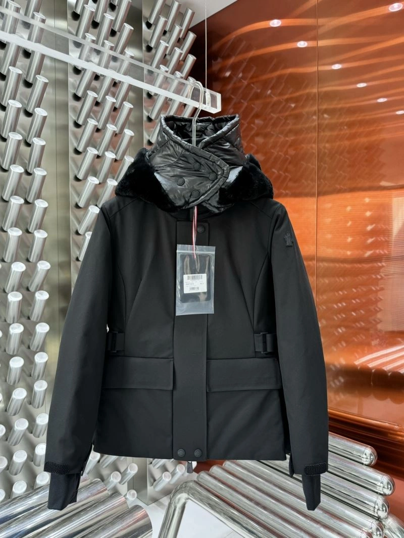 Moncler Down Jackets UrbanChic 145204