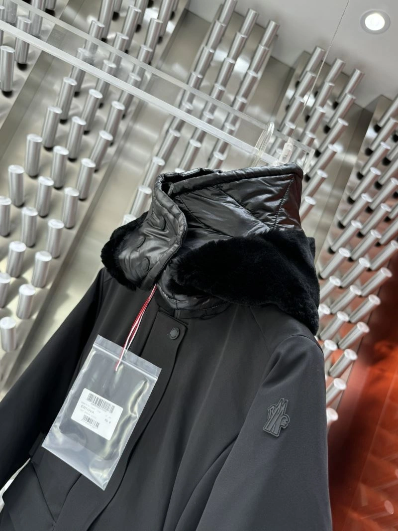 Moncler Down Jackets UrbanChic 145204