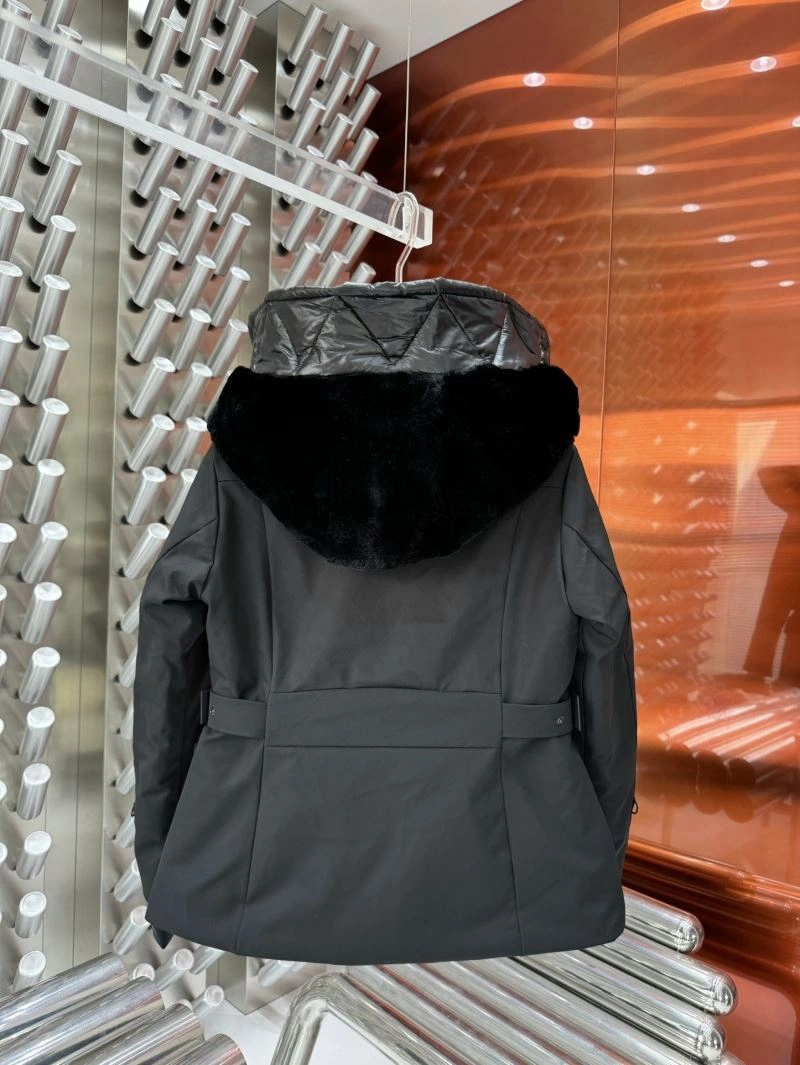 Moncler Down Jackets UrbanChic 145204