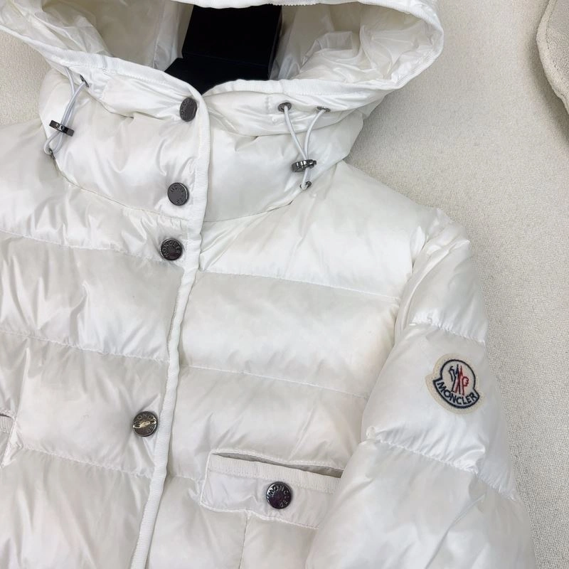 Moncler Down Jackets UrbanChic 145190