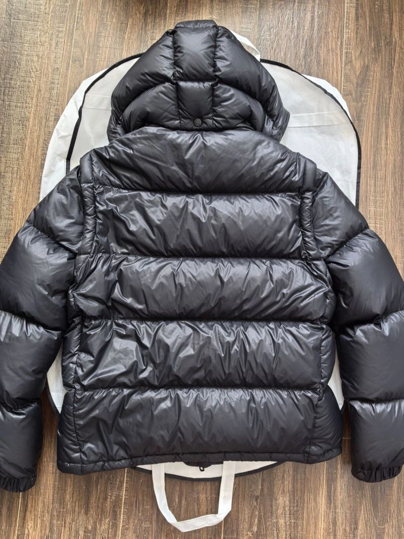 Moncler Down Jackets Breathable 145214