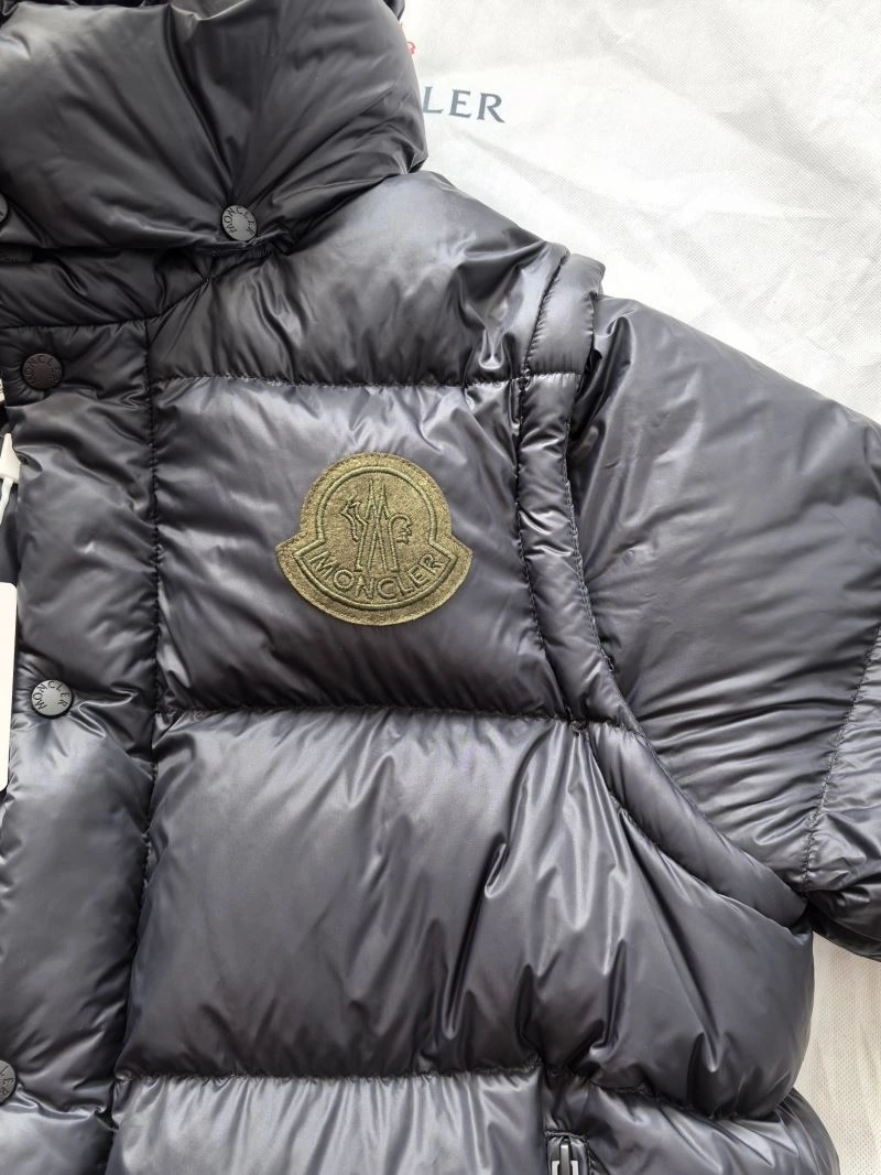 Moncler Down Jackets Breathable 145214