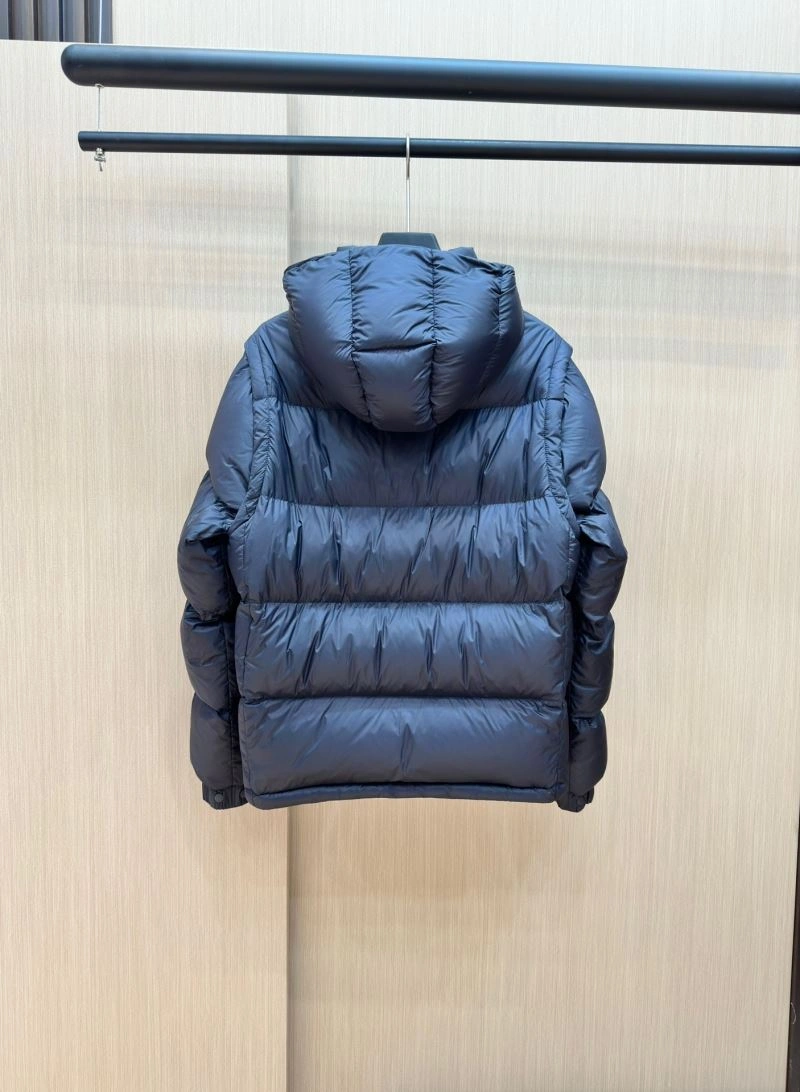 Moncler Down Jackets Versatile 145207