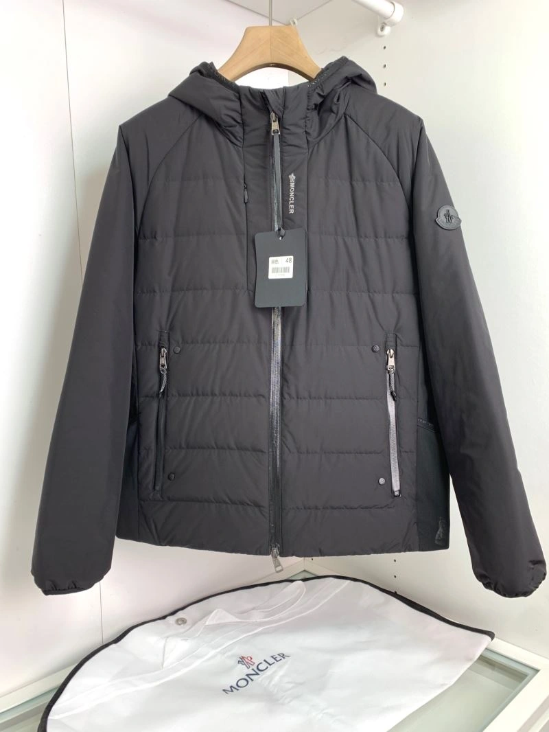 Snug Moncler Down Jackets 145173