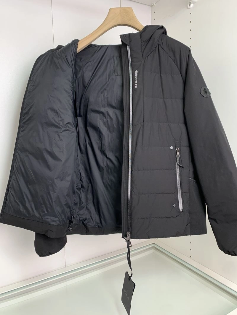 Snug Moncler Down Jackets 145173
