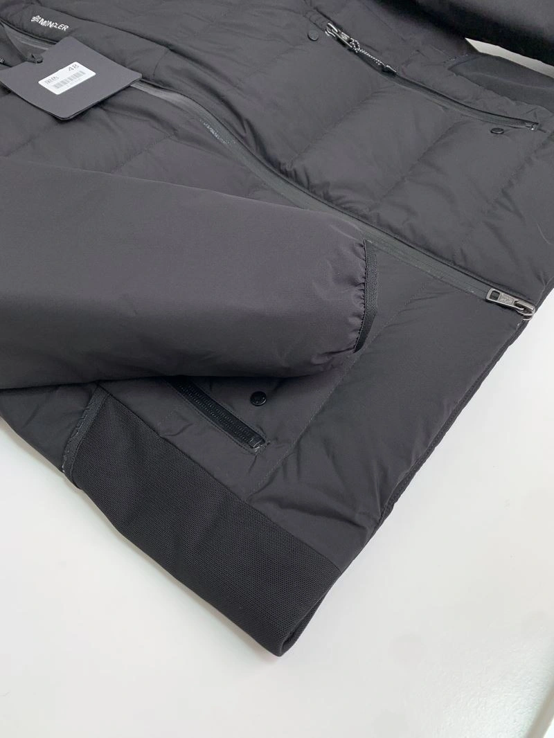 Snug Moncler Down Jackets 145173