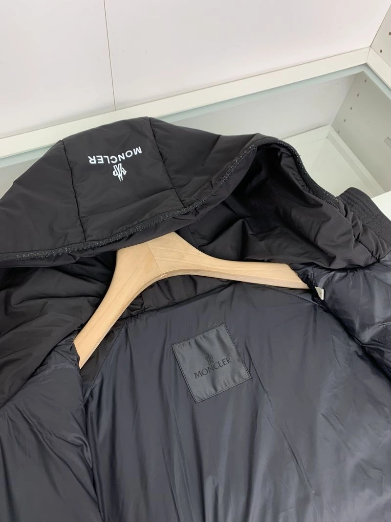 Snug Moncler Down Jackets 145173