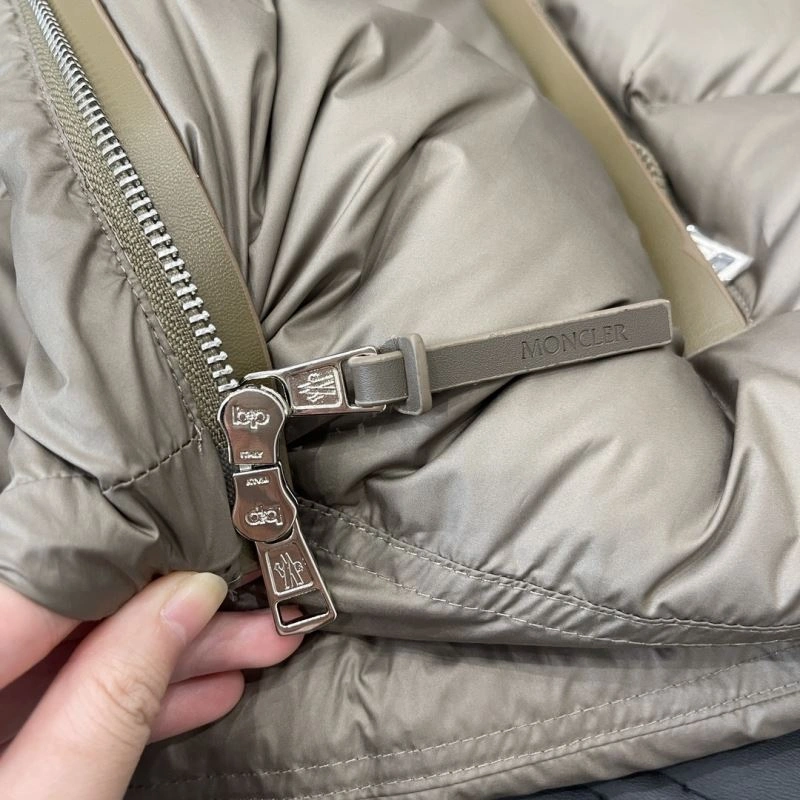 Classic Moncler Down Jackets 145165