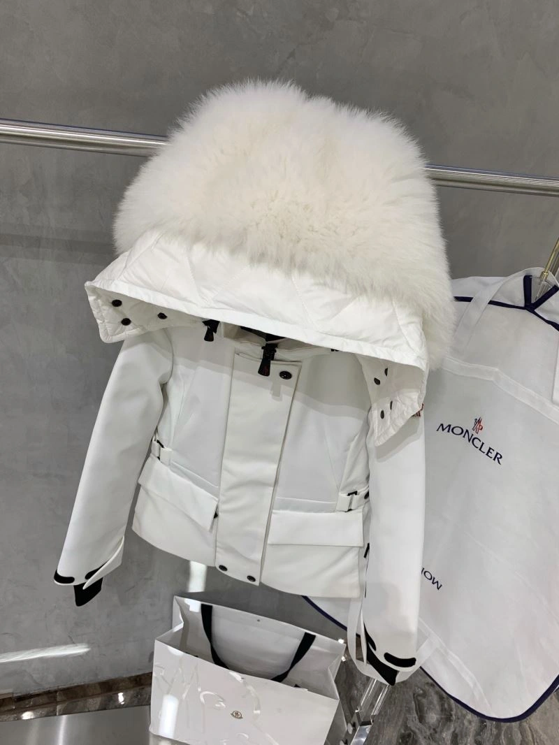 Moncler Down Jackets UrbanChic 145159