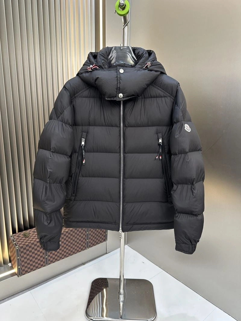 Moncler Down Jackets Lightweight 145166