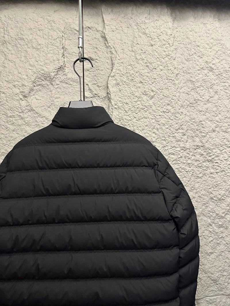 Moncler Down Jackets Tailored 145169