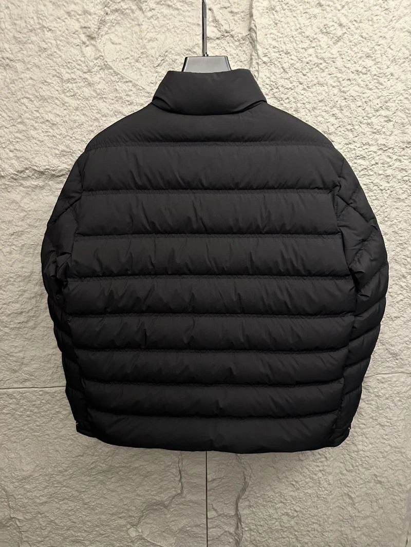 Moncler Down Jackets Tailored 145169