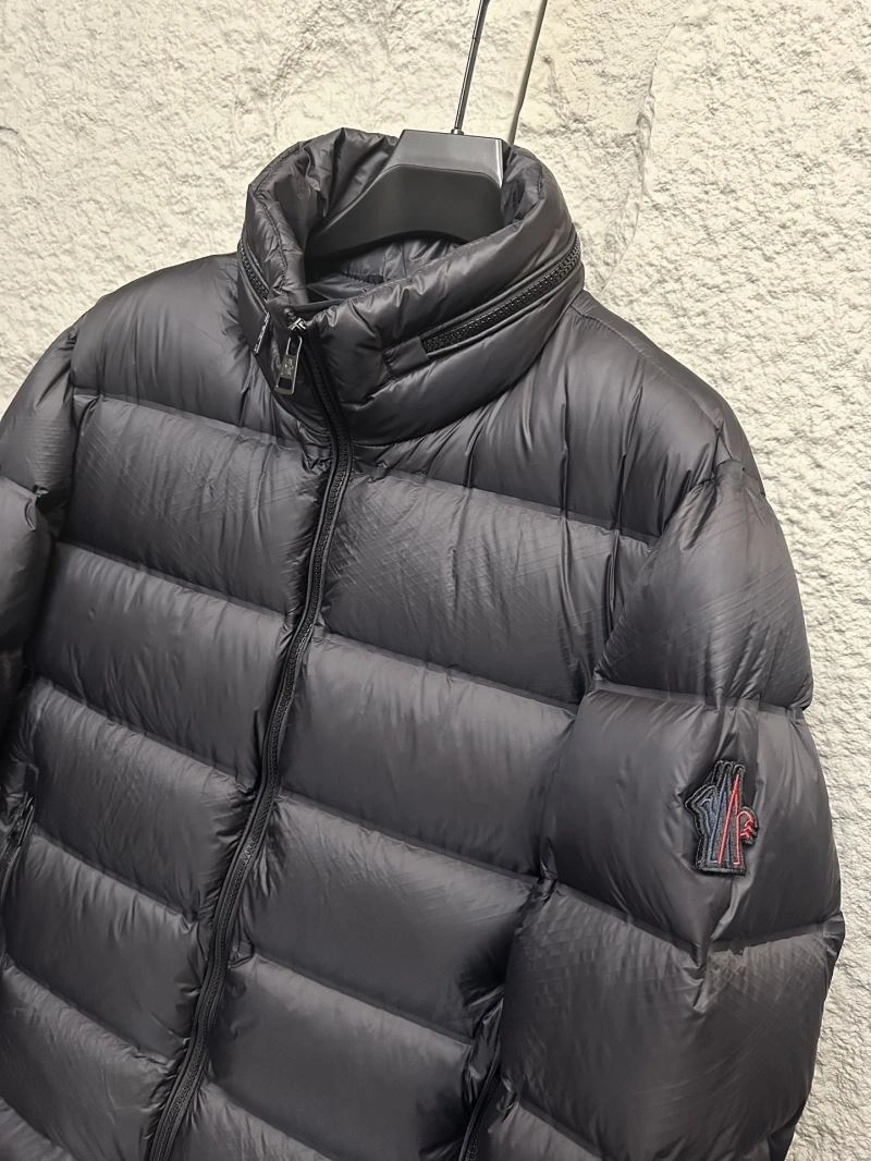 Moncler Down Jackets Resilient 145170