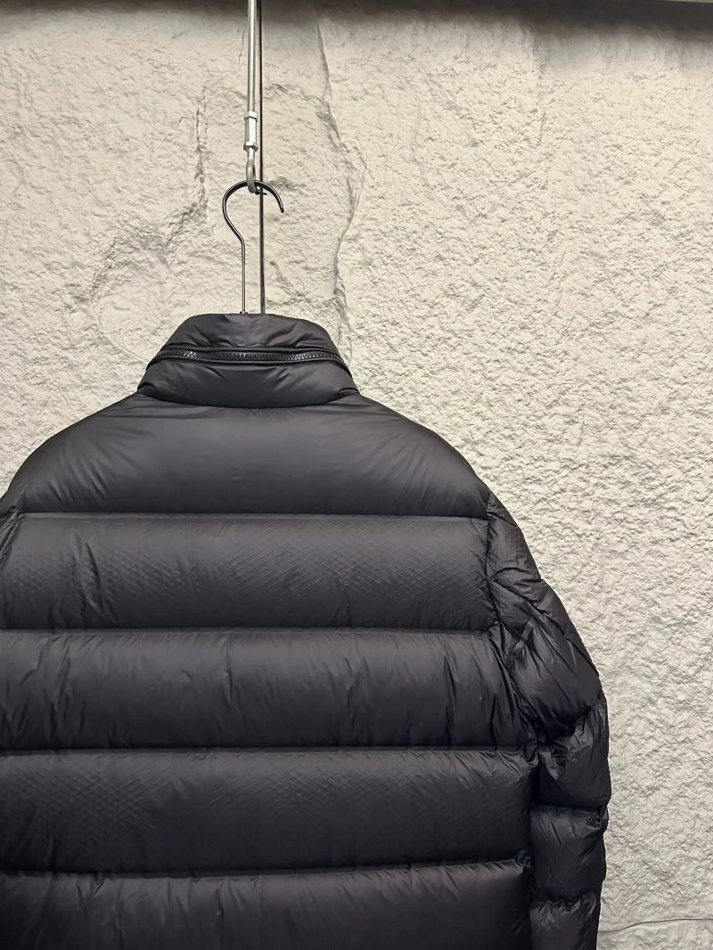 Moncler Down Jackets Resilient 145170