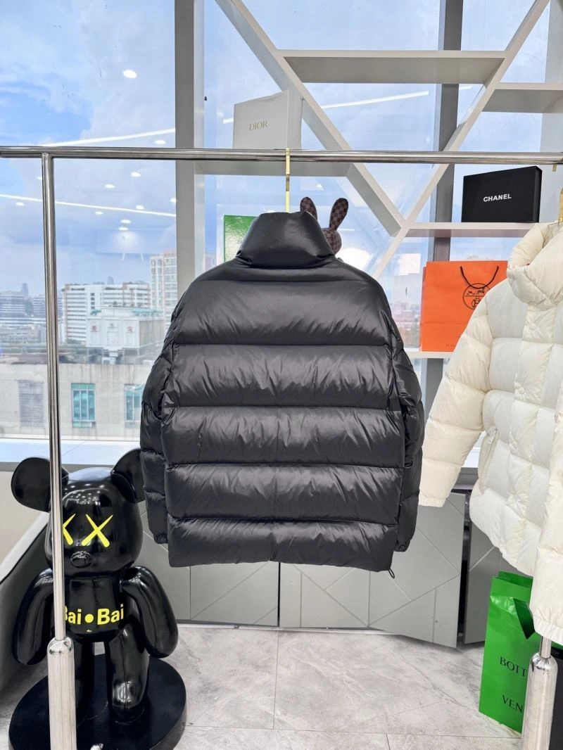 Moncler Down Jackets Refined 145148