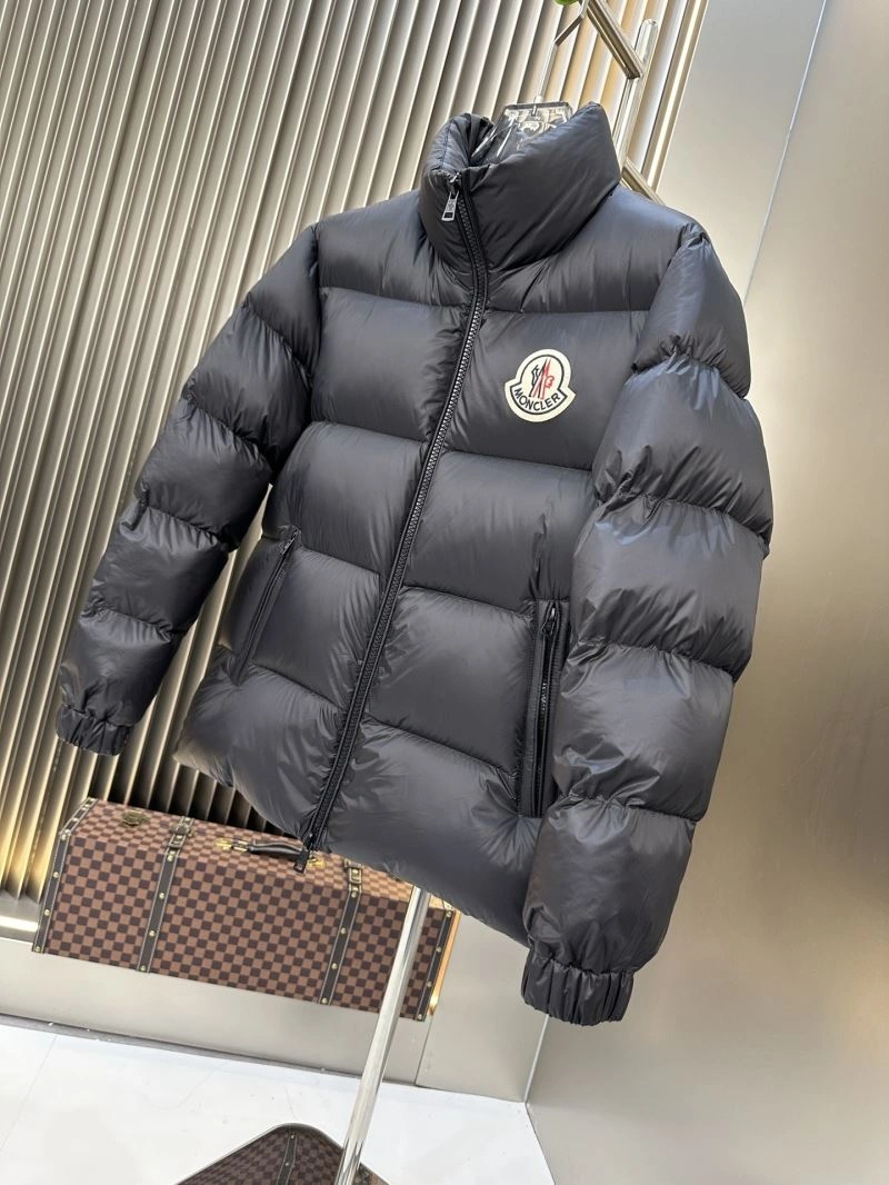 Moncler Down Jackets Functional 145156