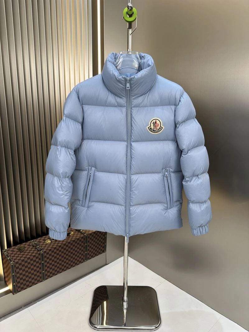 Moncler Down Jackets Vibrant 145147