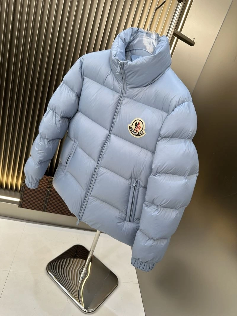 Moncler Down Jackets Vibrant 145147