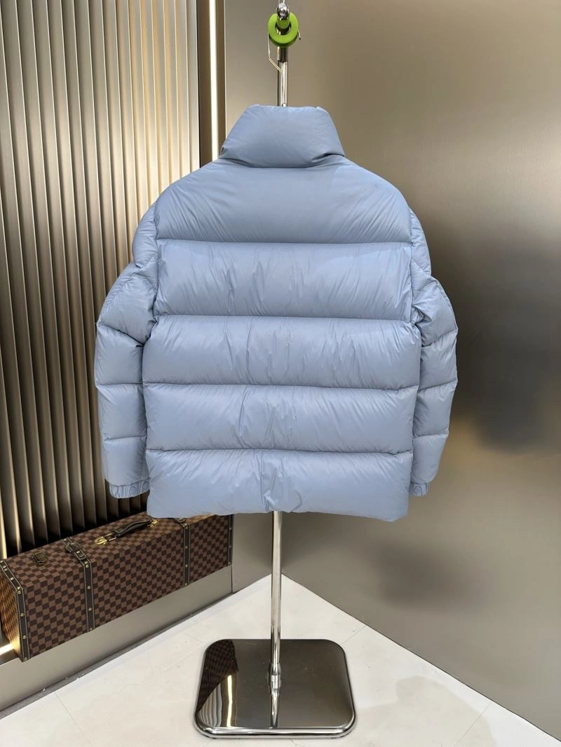 Moncler Down Jackets Vibrant 145147