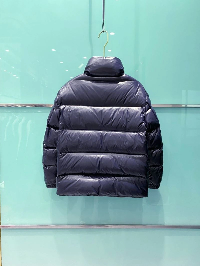 Snug Moncler Down Jackets 145167