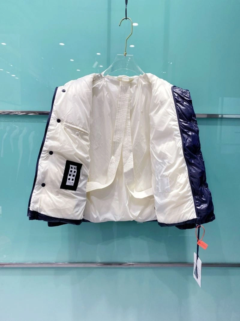 Snug Moncler Down Jackets 145167
