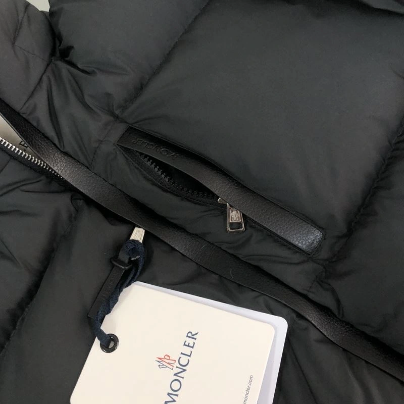Moncler Down Jackets OdorResistant 145150