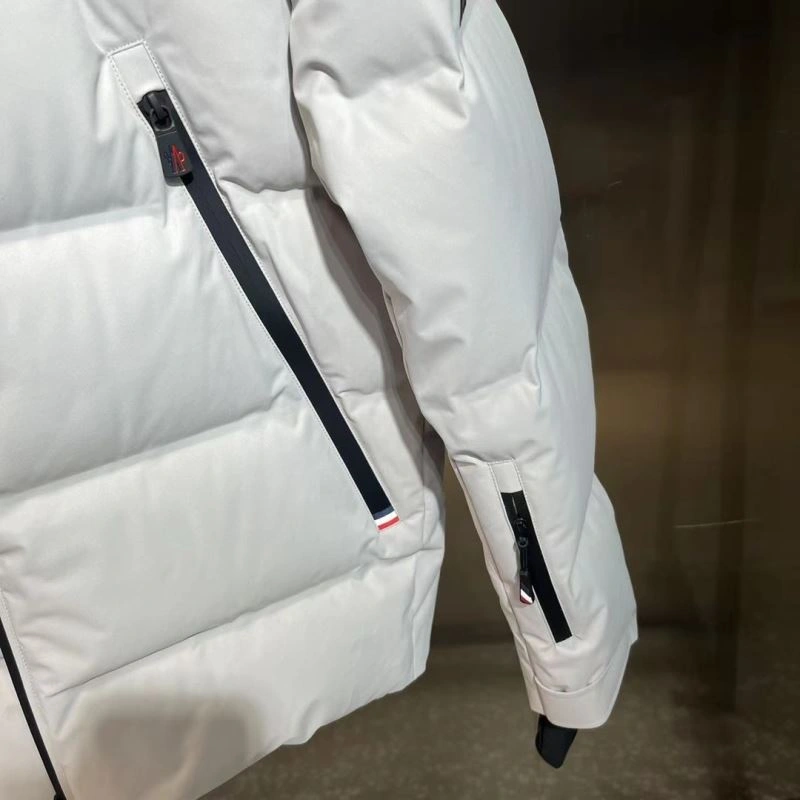 SmoothTexture Moncler Down Jackets 145140