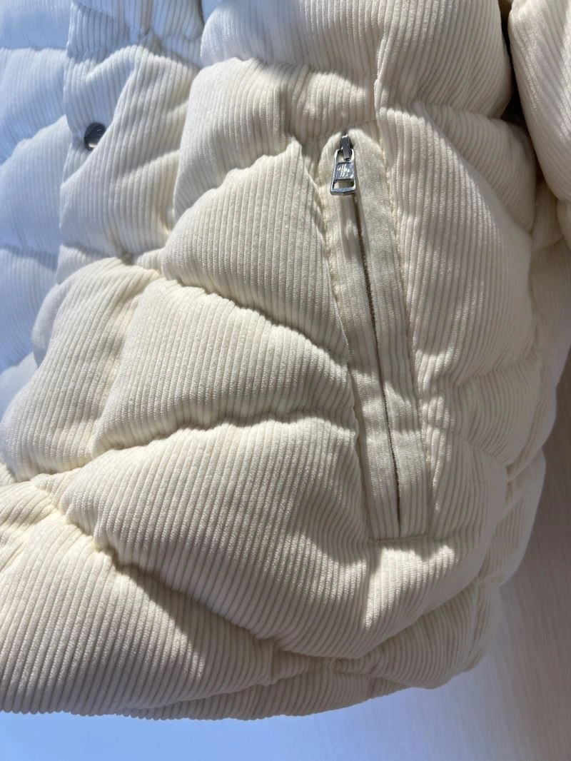 UrbanChic Moncler Down Jackets 145132