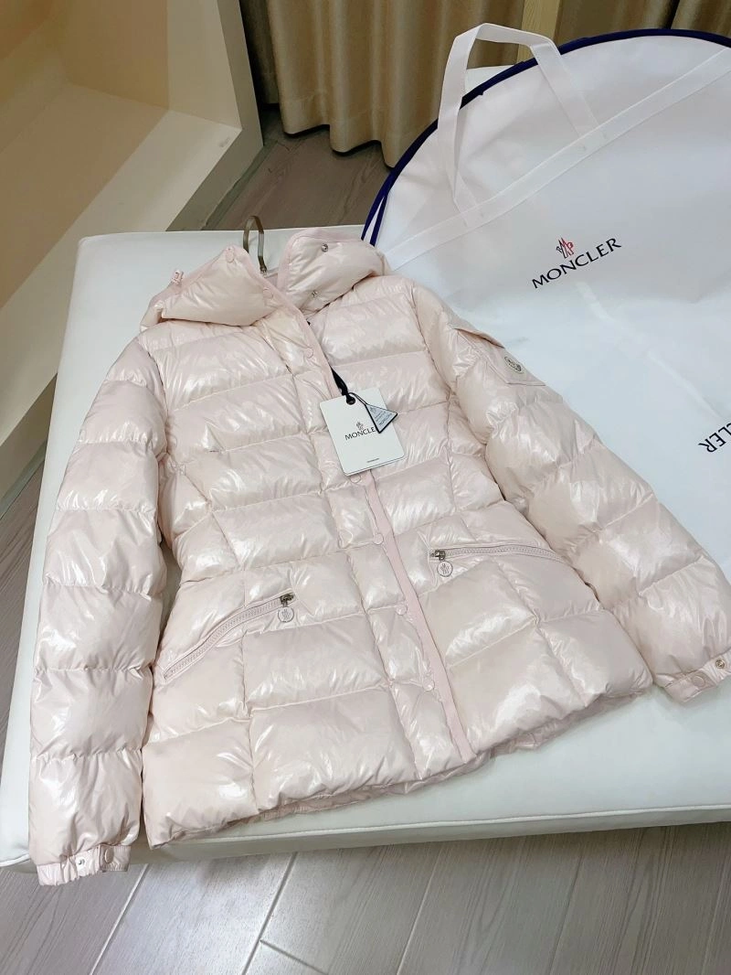 SmoothTexture Moncler Down Jackets 145126