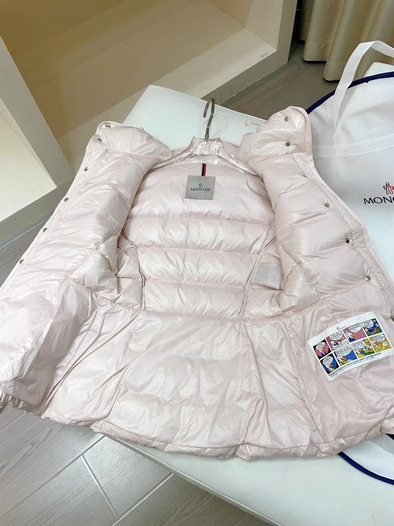SmoothTexture Moncler Down Jackets 145126