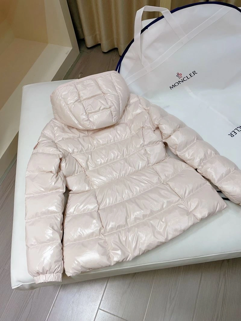 SmoothTexture Moncler Down Jackets 145126