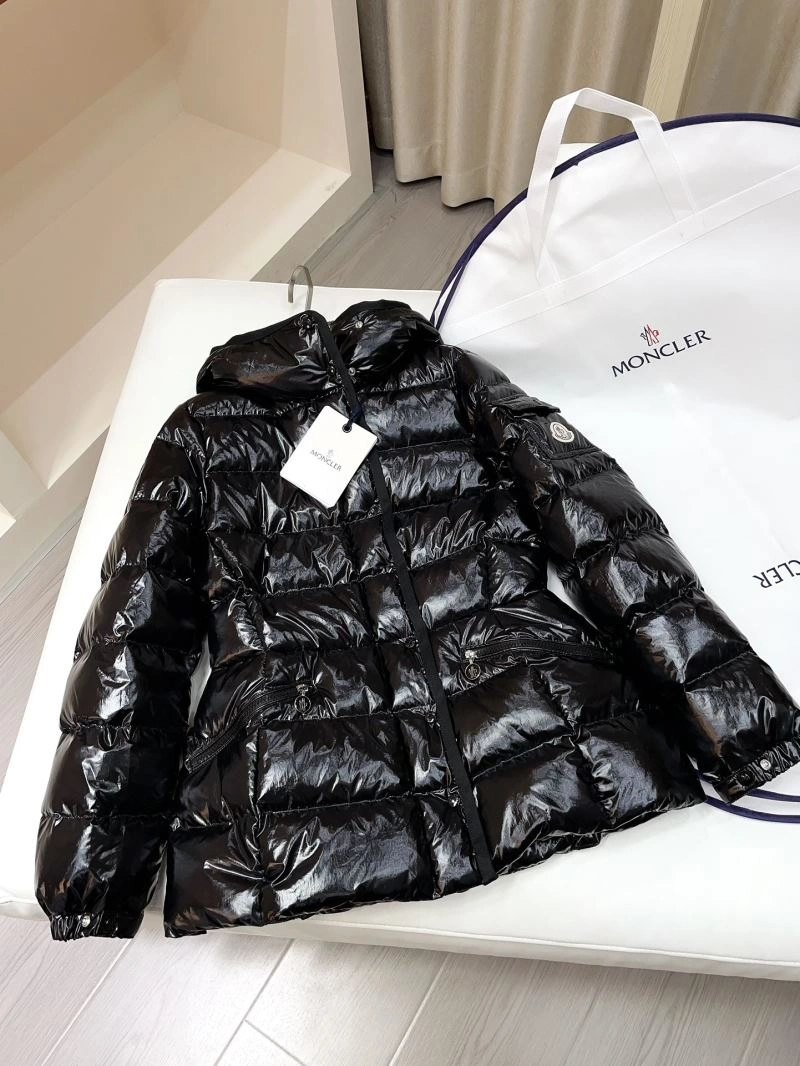 Unisex Moncler Down Jackets 145124