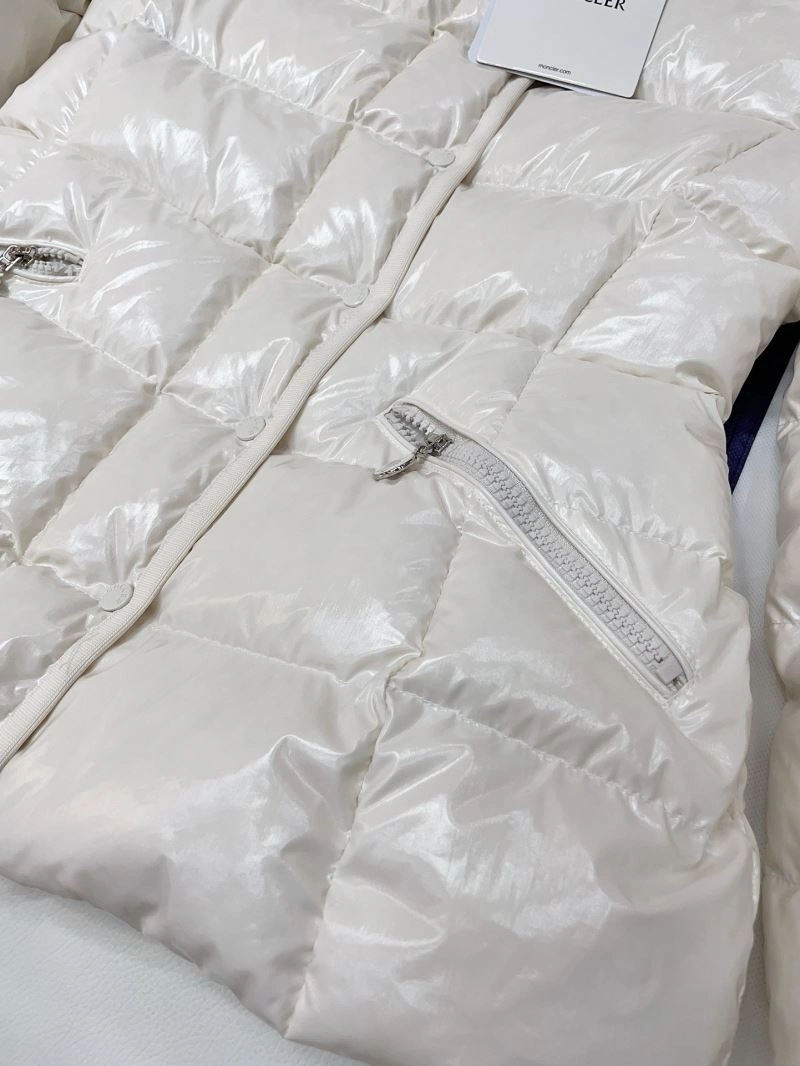 Moncler Down Jackets SoftTouch 145118