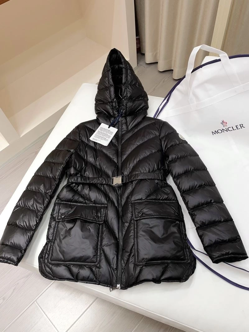 Moncler Down Jackets Durable 145107
