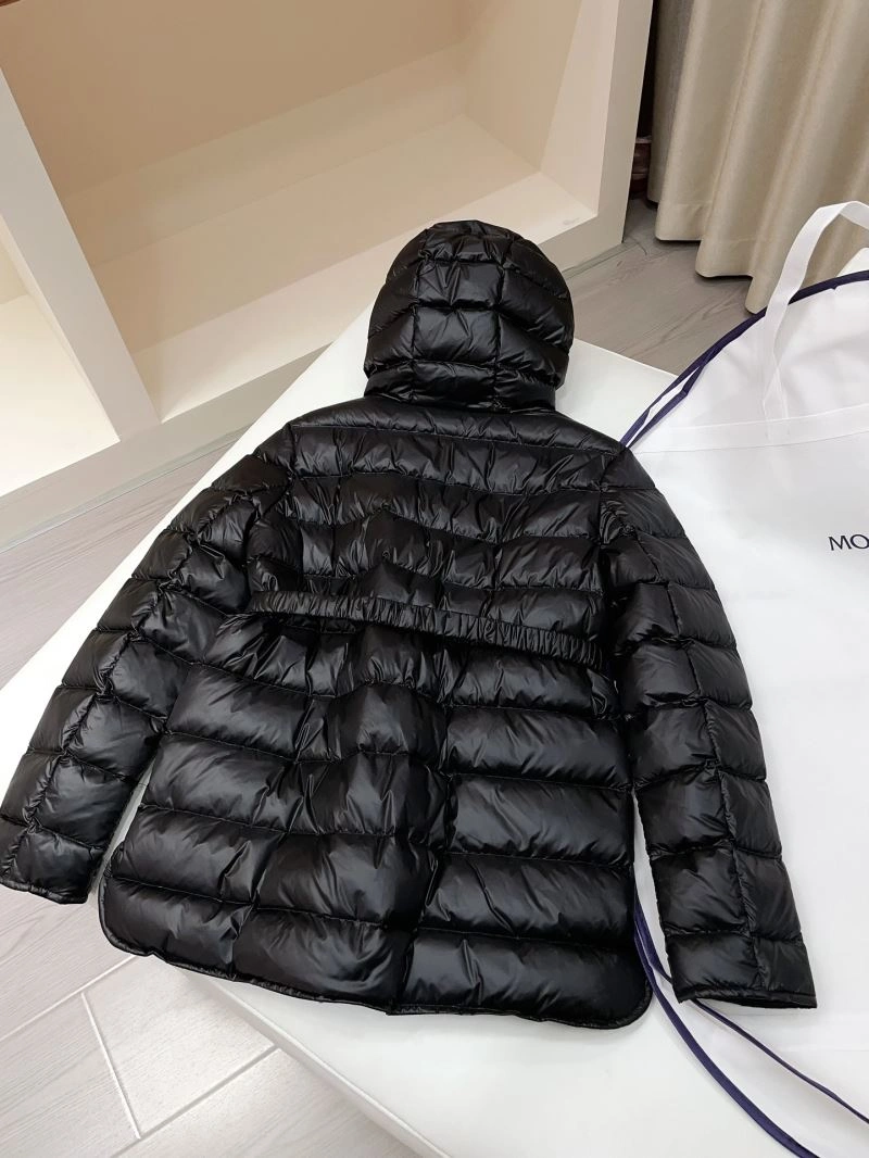 Moncler Down Jackets Durable 145107