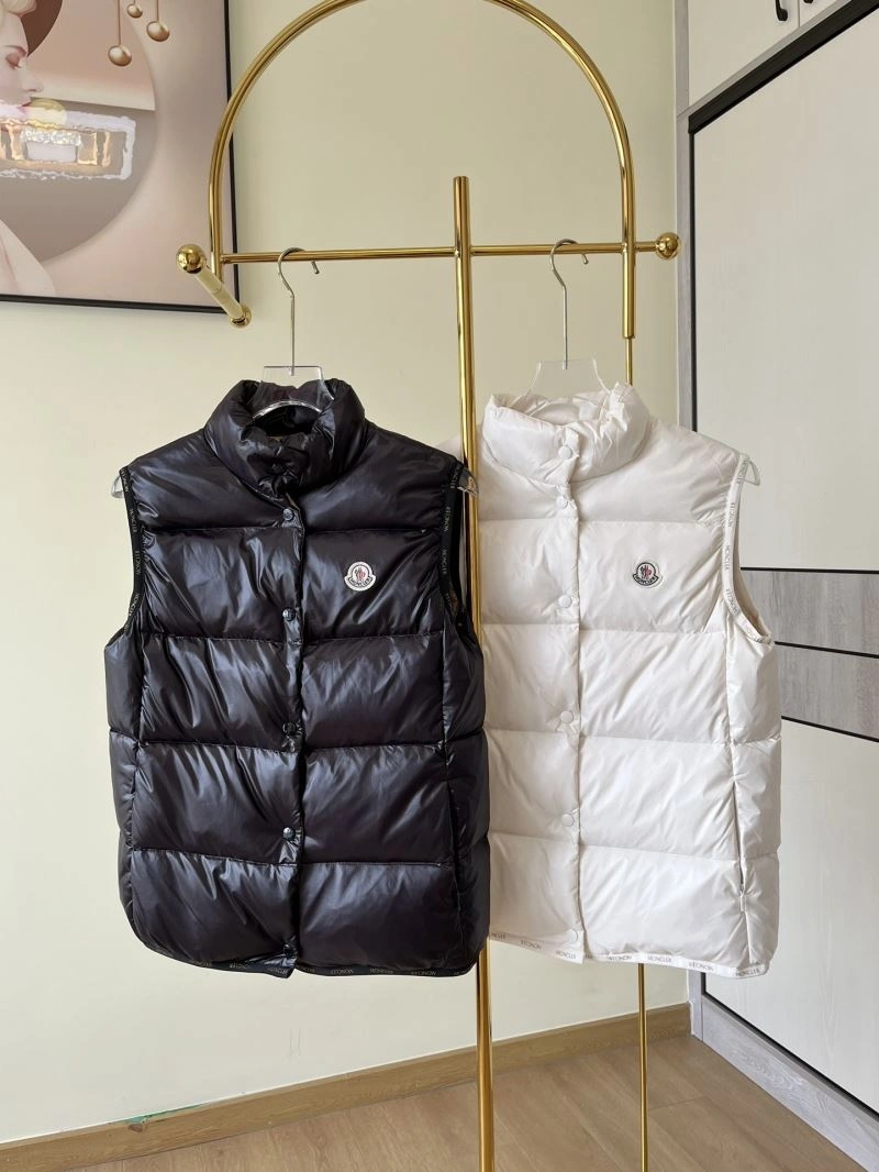 Moncler Down Jackets UrbanStyle 145120
